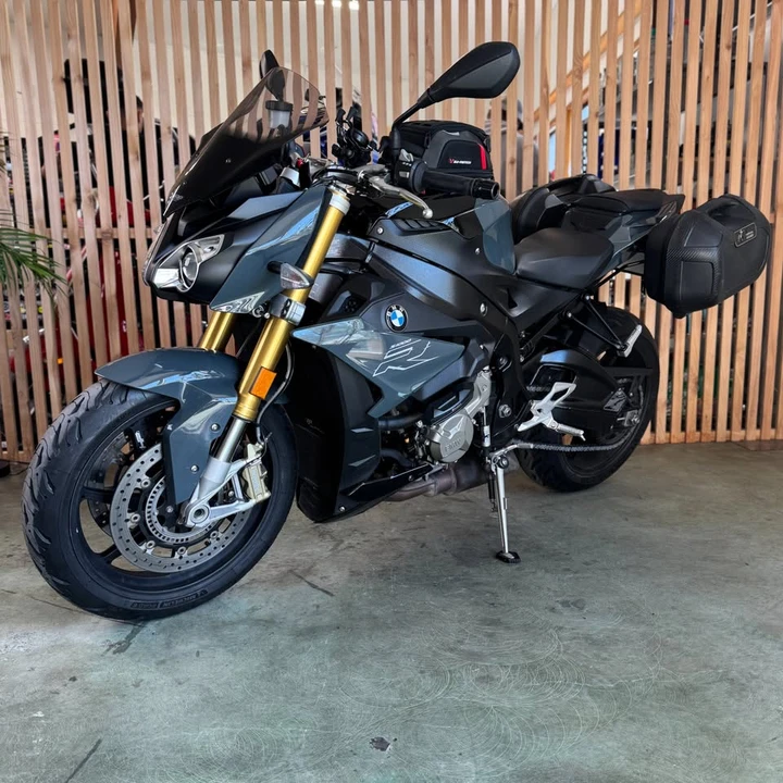 2017 BMW S1000 - Image 9 of 20