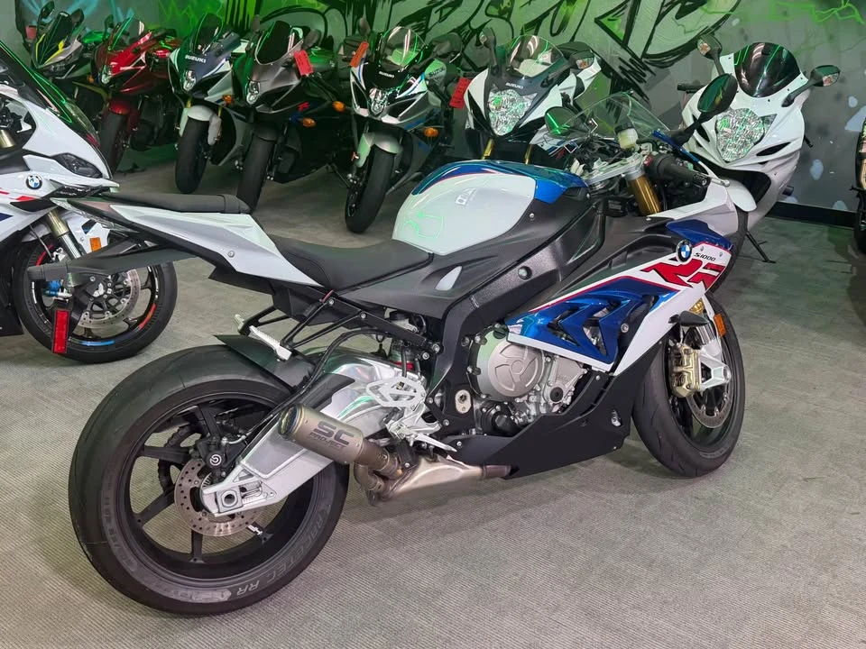 2017 BMW S1000 - Image 3 of 4
