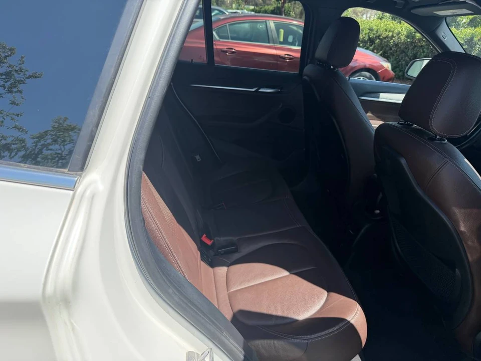 2017 BMW X1 - Image 8 of 10