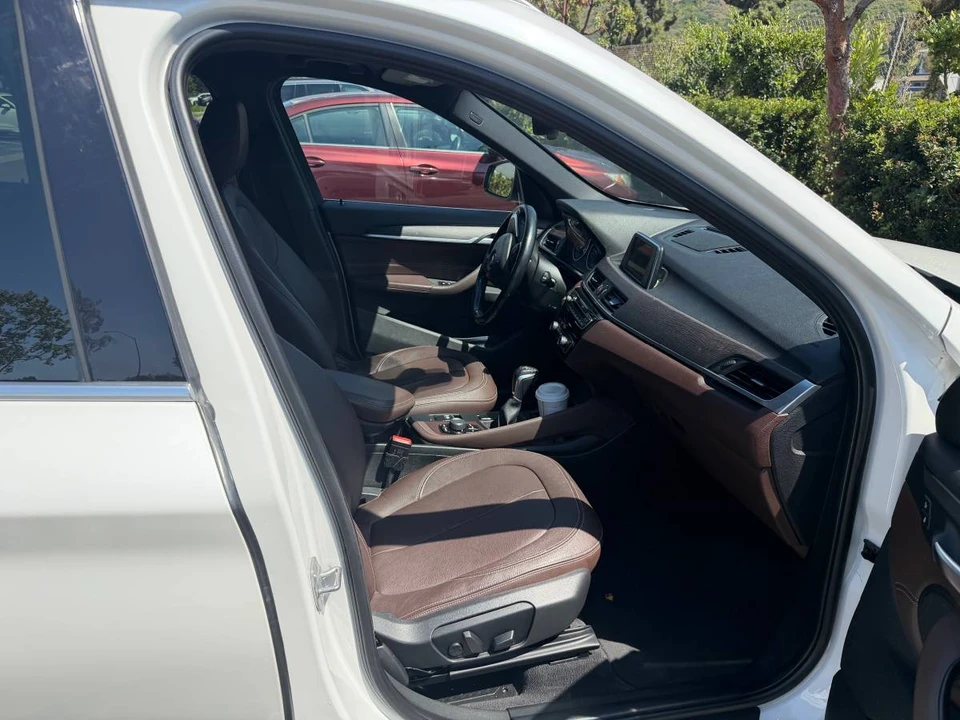2017 BMW X1 - Image 10 of 10