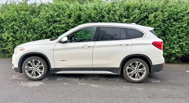 2017 BMW X1 28i