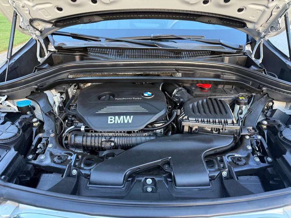 2017 BMW X1 - Image 16 of 16
