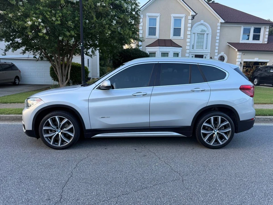 2017 BMW X1 - Image 6 of 16