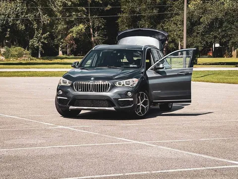2017 BMW X1 xDrive28i Sport Utility 4D