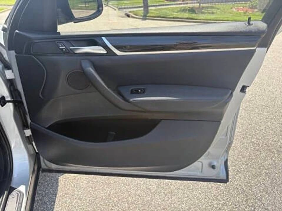 2017 BMW F25 X3 - Image 13 of 20