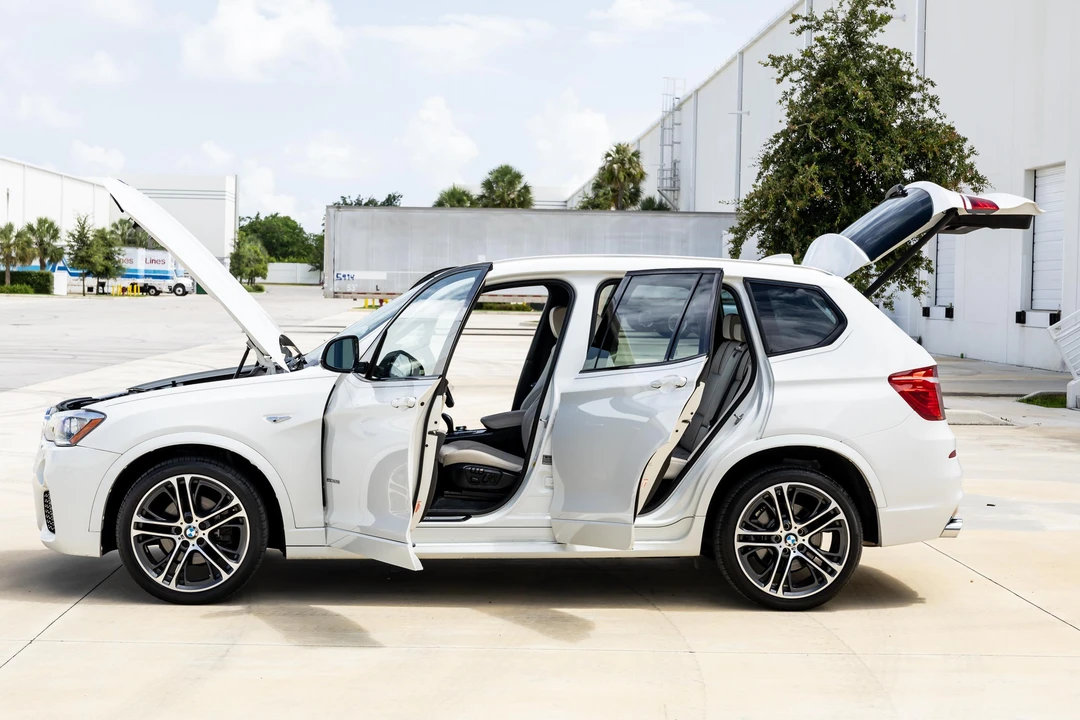 2017 BMW F25 X3 - Image 12 of 31