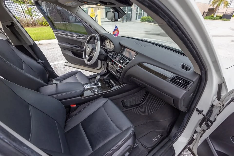 2017 BMW F25 X3 - Image 15 of 20