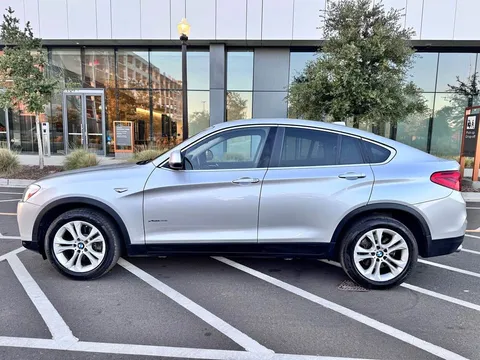 2017 BMW X4 xDrive28i Sport Utility 4D