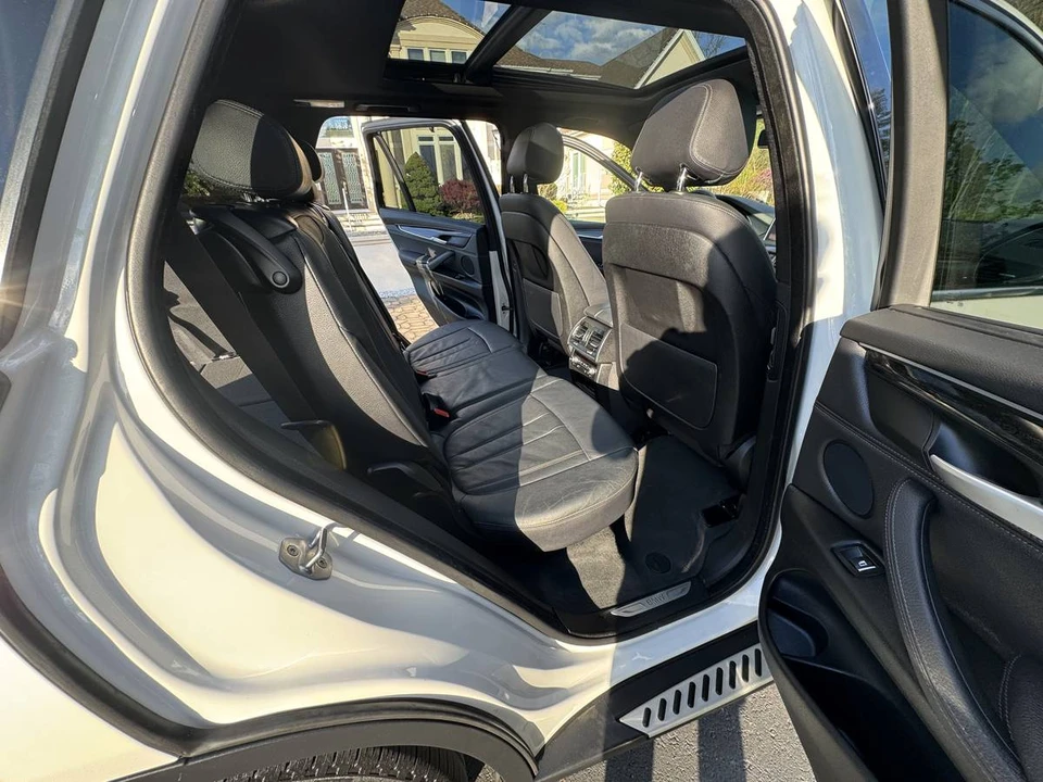 2017 BMW F15 X5 - Image 11 of 24