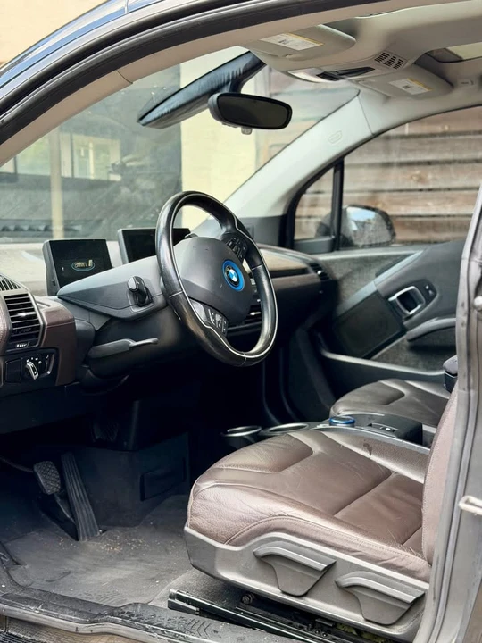 2017 BMW i3 - Image 4 of 6