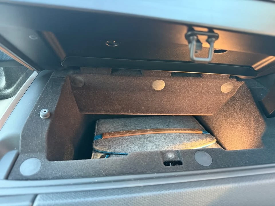 2017 BMW i3 - Image 15 of 18
