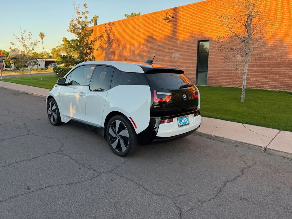 2017 BMW i3 - Image 3 of 18