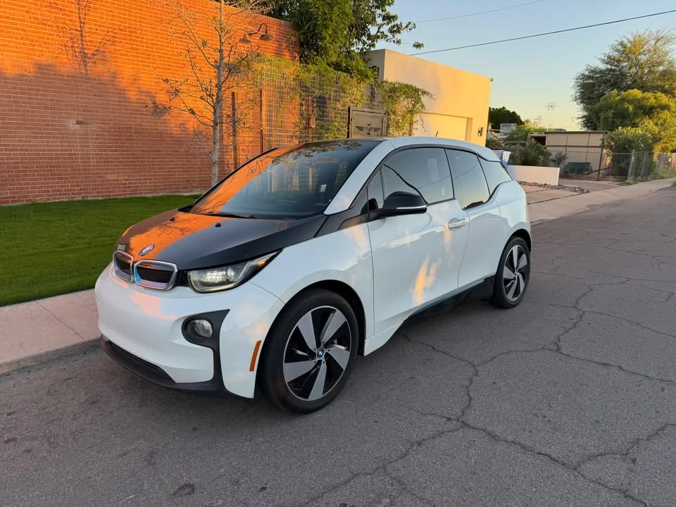 2017 BMW i3 - Image 2 of 18