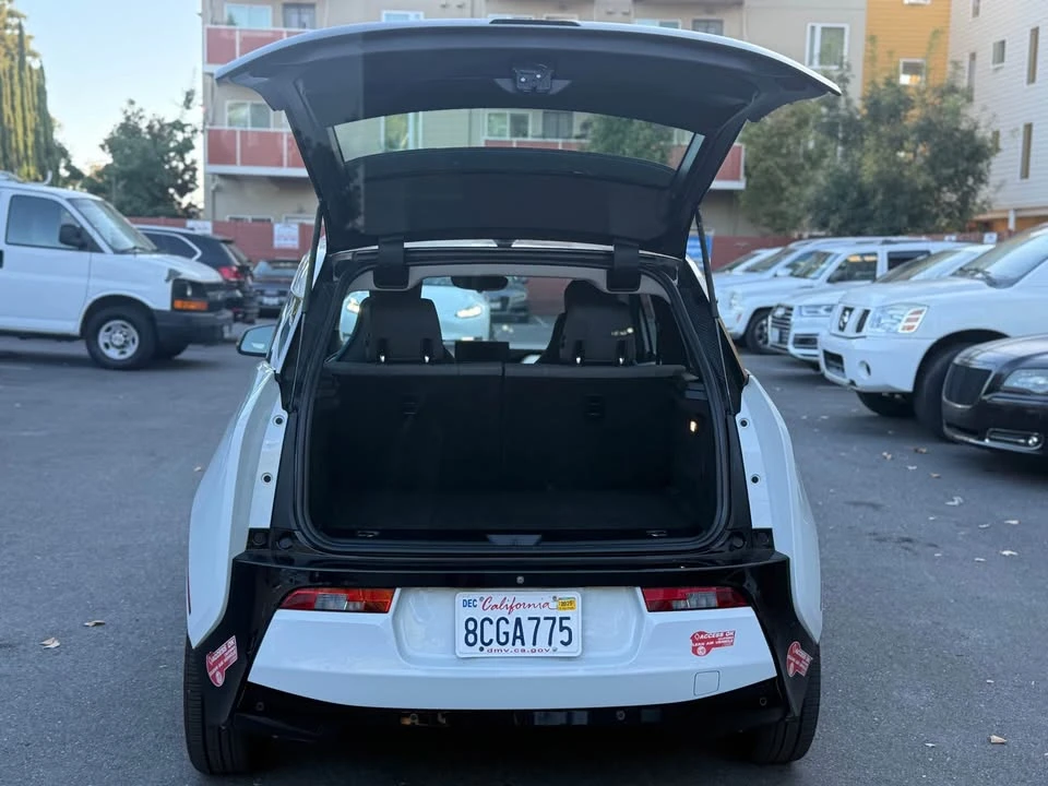 2017 BMW i3 - Image 5 of 10