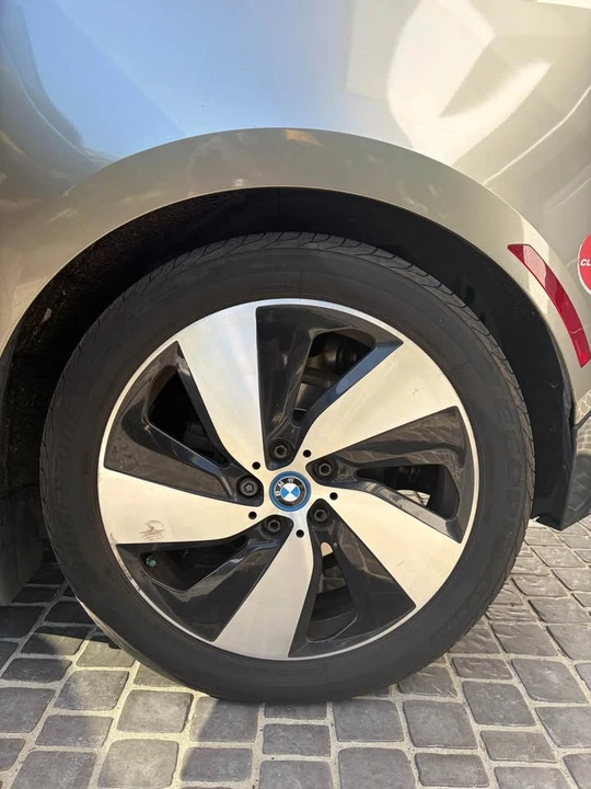 2017 BMW i3 - Image 12 of 20
