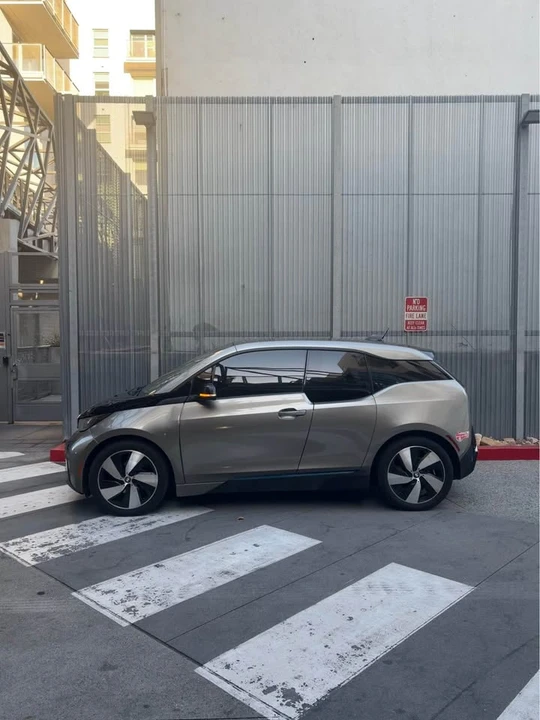 2017 BMW i3 - Image 7 of 20
