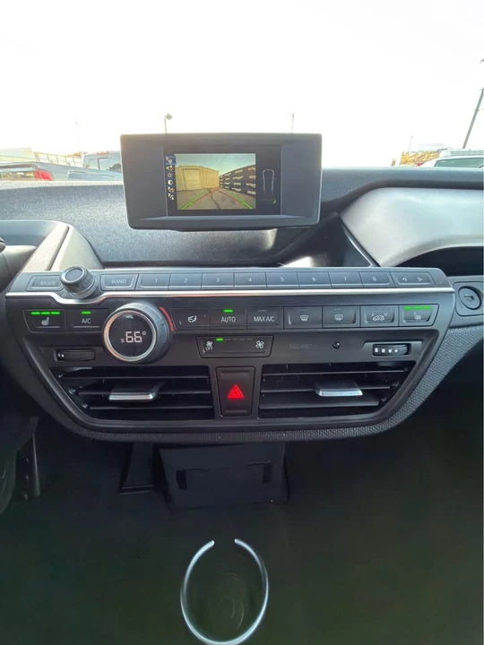 2017 BMW i3 - Image 18 of 19