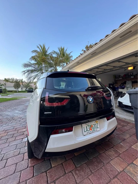 2017 BMW i3 - Image 4 of 13