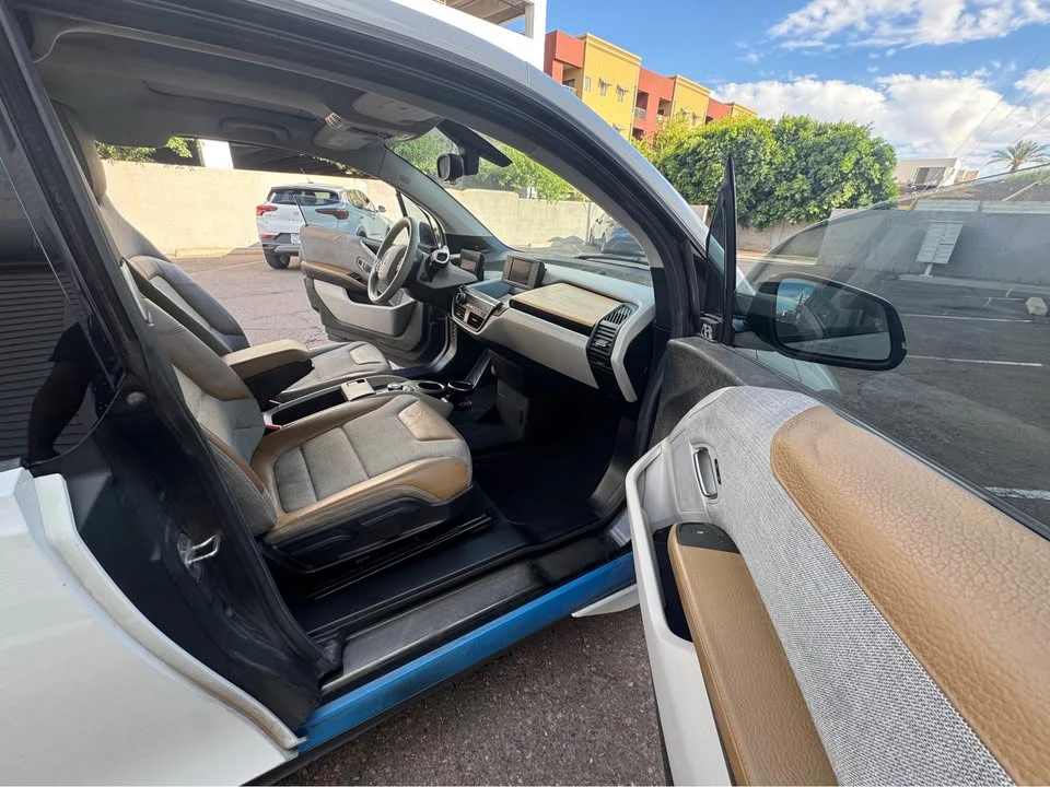 2017 BMW i3 - Image 17 of 20