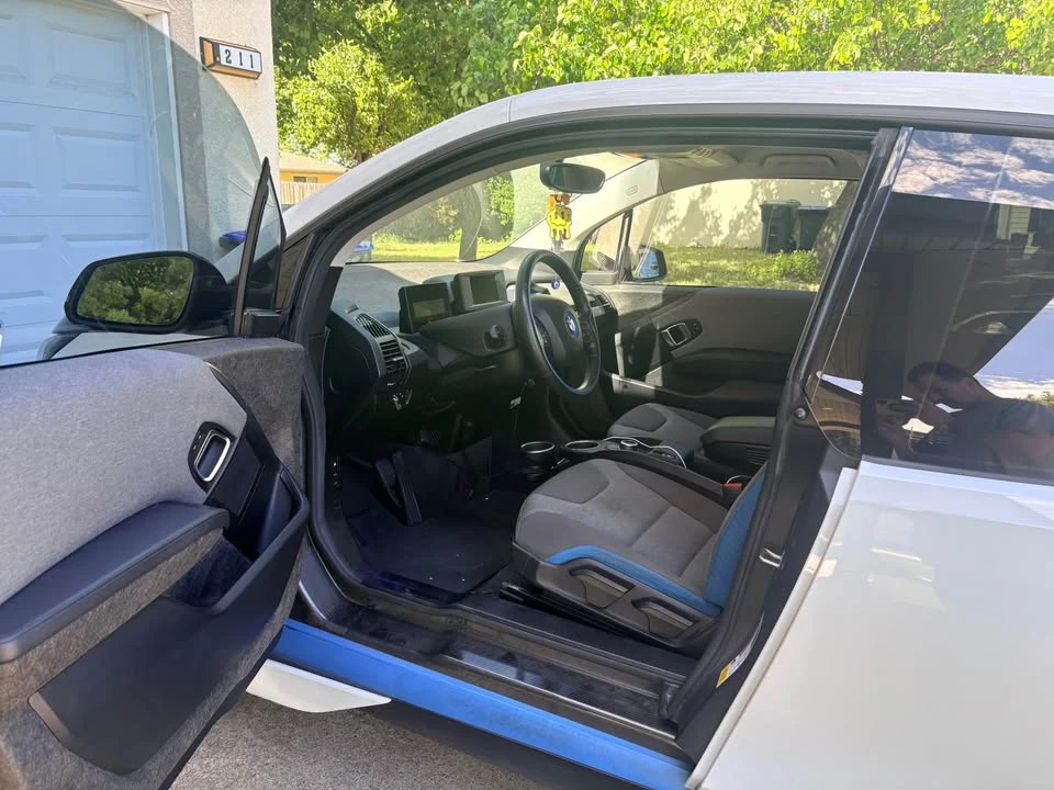 2017 BMW i3 - Image 7 of 14