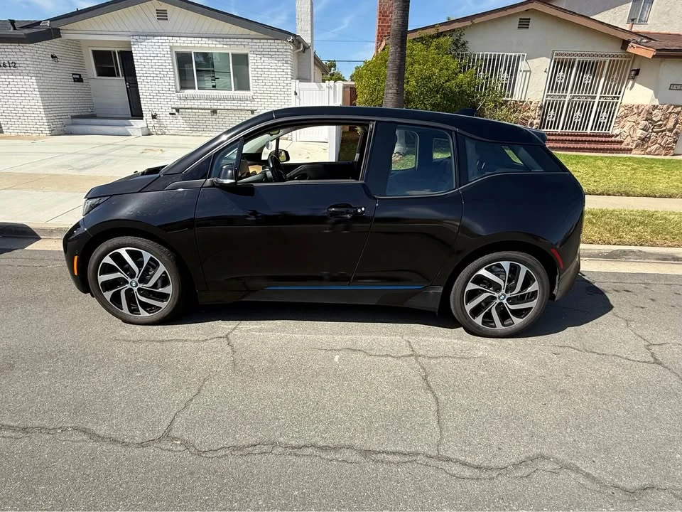 2017 BMW i3 - Image 2 of 9