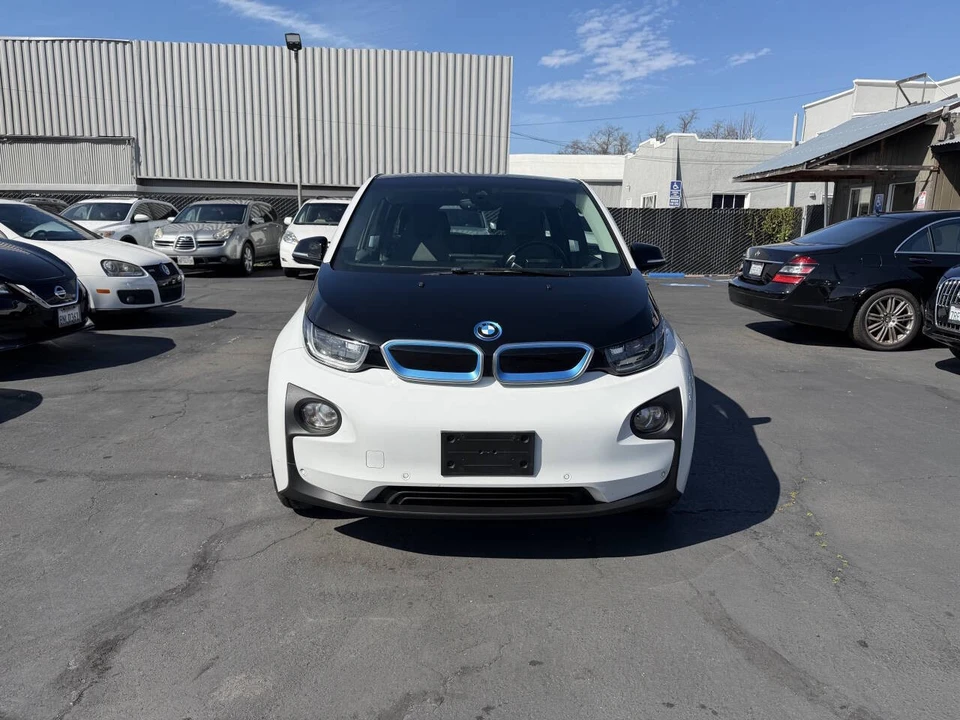 2017 BMW i3 - Image 2 of 17