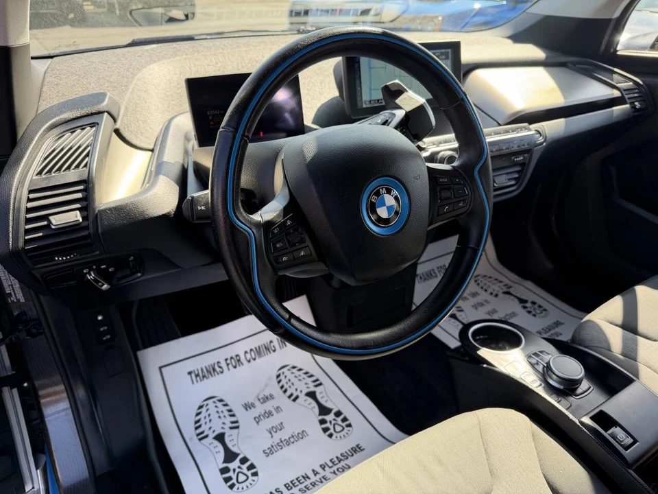 2017 BMW i3 - Image 8 of 17