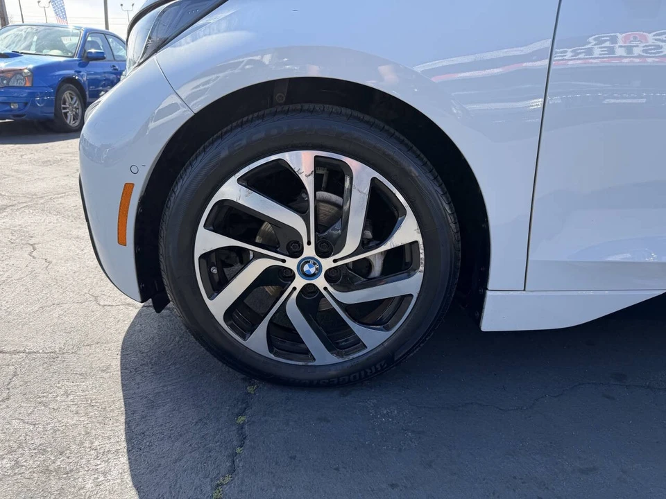 2017 BMW i3 - Image 16 of 17