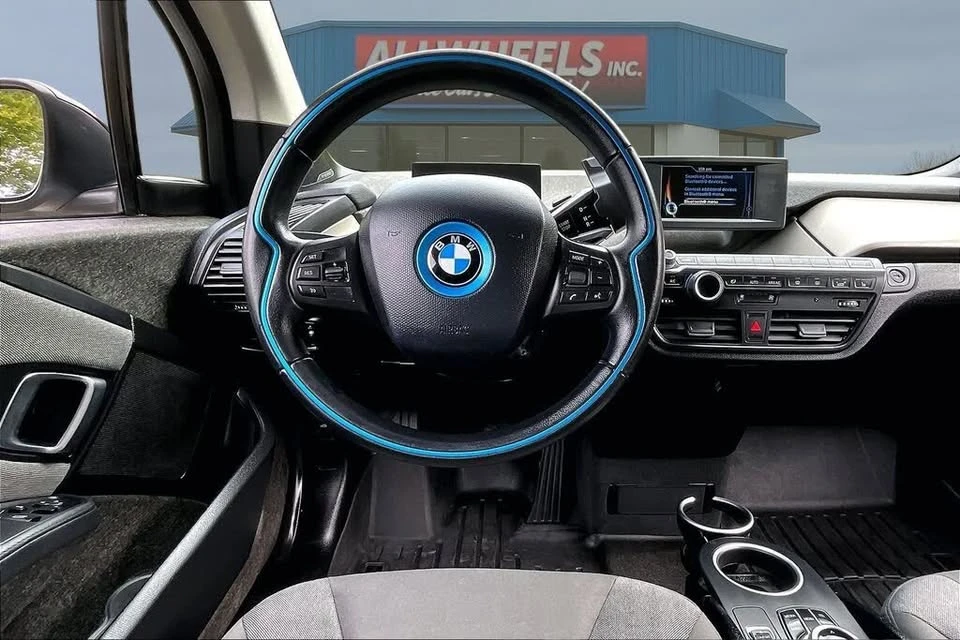 2017 BMW i3 - Image 5 of 20