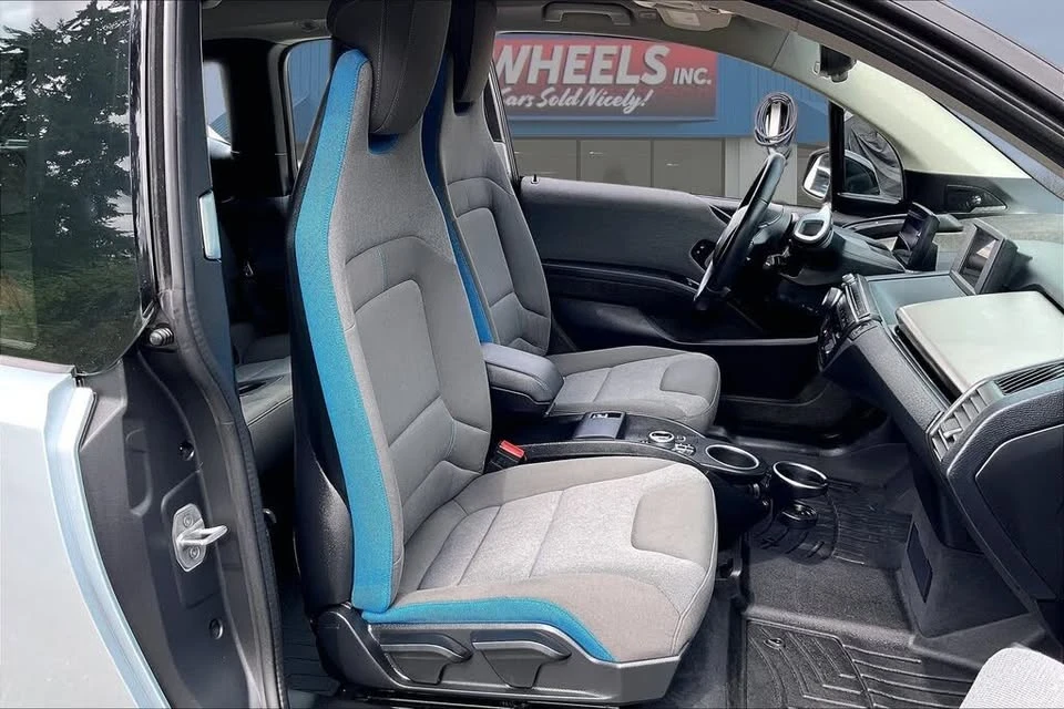2017 BMW i3 - Image 7 of 20