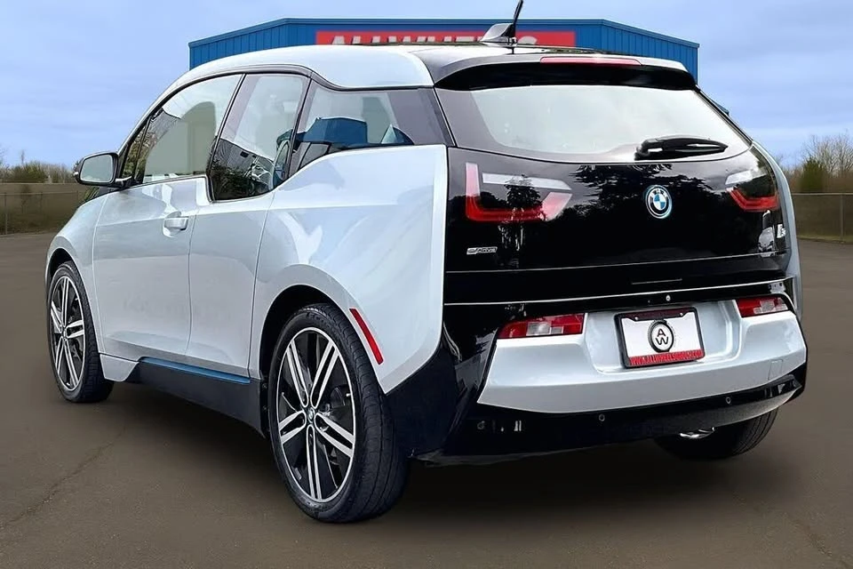 2017 BMW i3 - Image 2 of 20