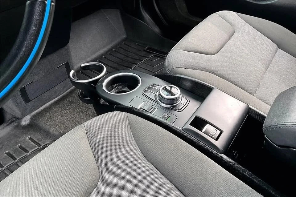 2017 BMW i3 - Image 14 of 20