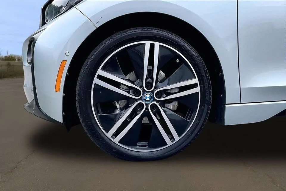 2017 BMW i3 - Image 9 of 20
