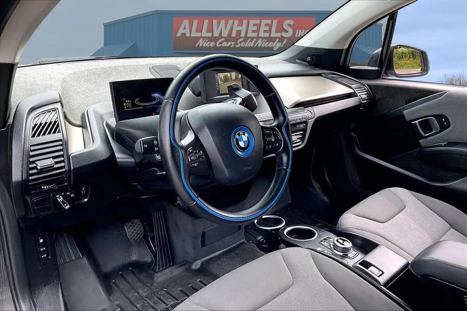 2017 BMW i3 - Image 13 of 20