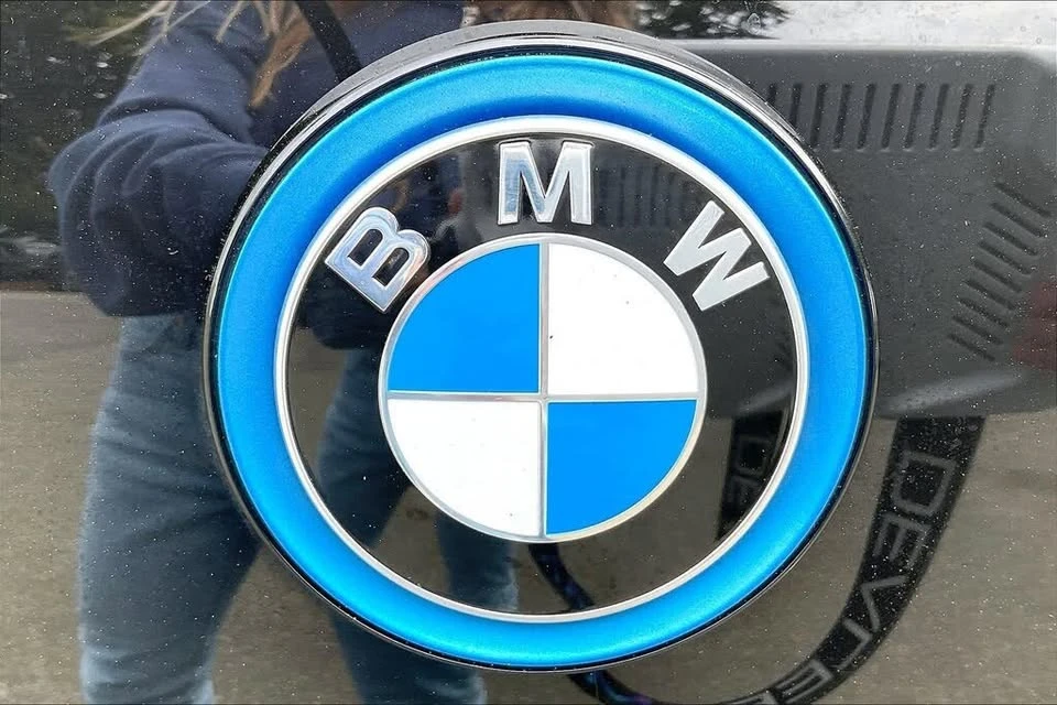 2017 BMW i3 - Image 8 of 20
