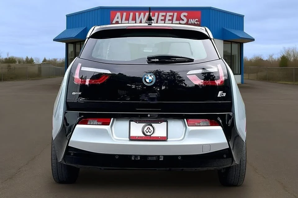 2017 BMW i3 - Image 4 of 20