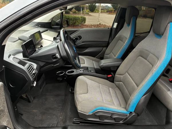 2017 BMW i3 - Image 12 of 21