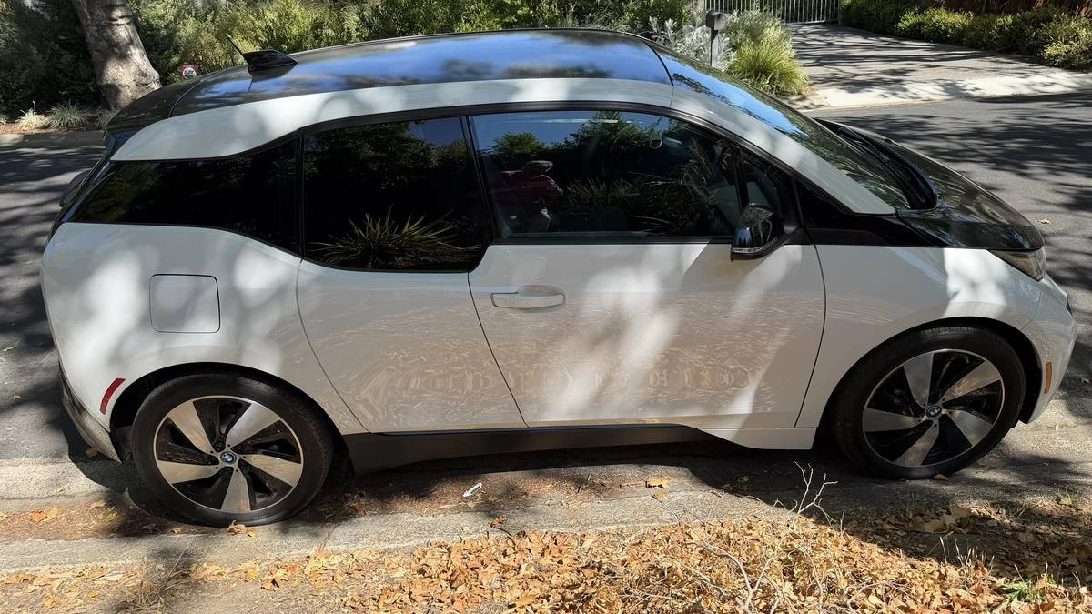 2017 BMW i3 - Image 3 of 11