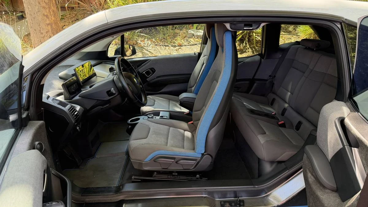 2017 BMW i3 - Image 9 of 11