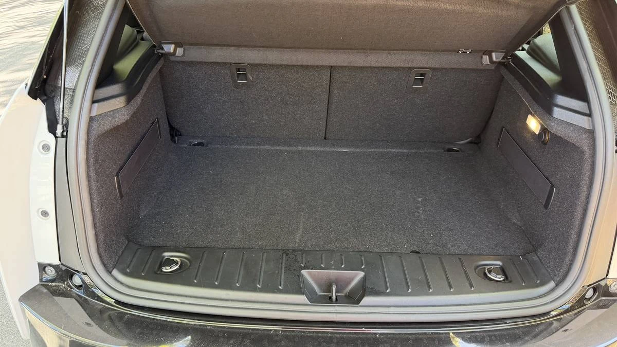 2017 BMW i3 - Image 11 of 11