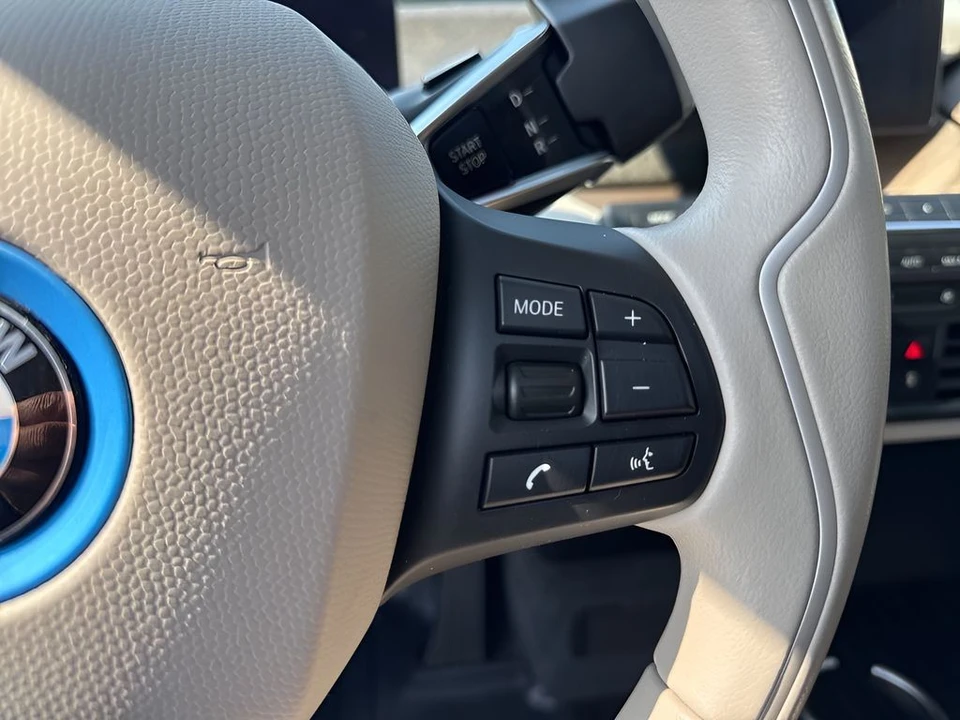 2017 BMW i3 - Image 15 of 21