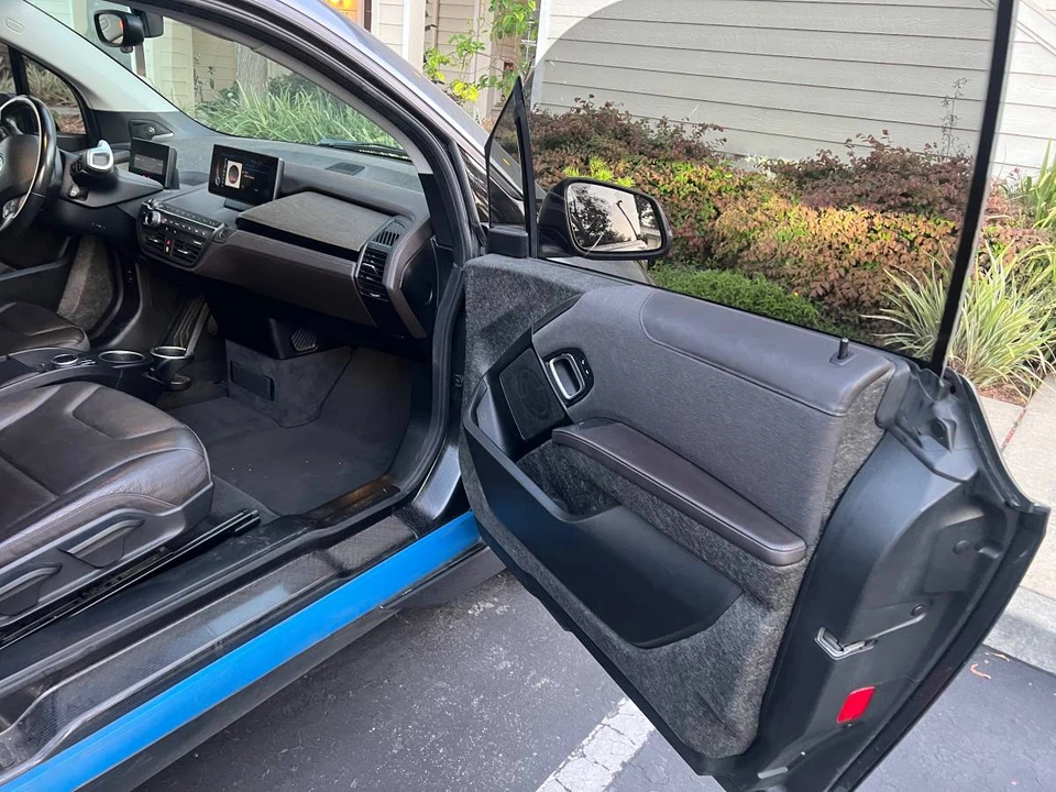 2017 BMW i3 - Image 13 of 15