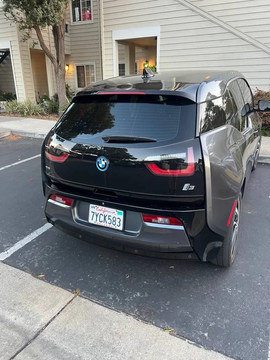 2017 BMW i3 - Image 2 of 15
