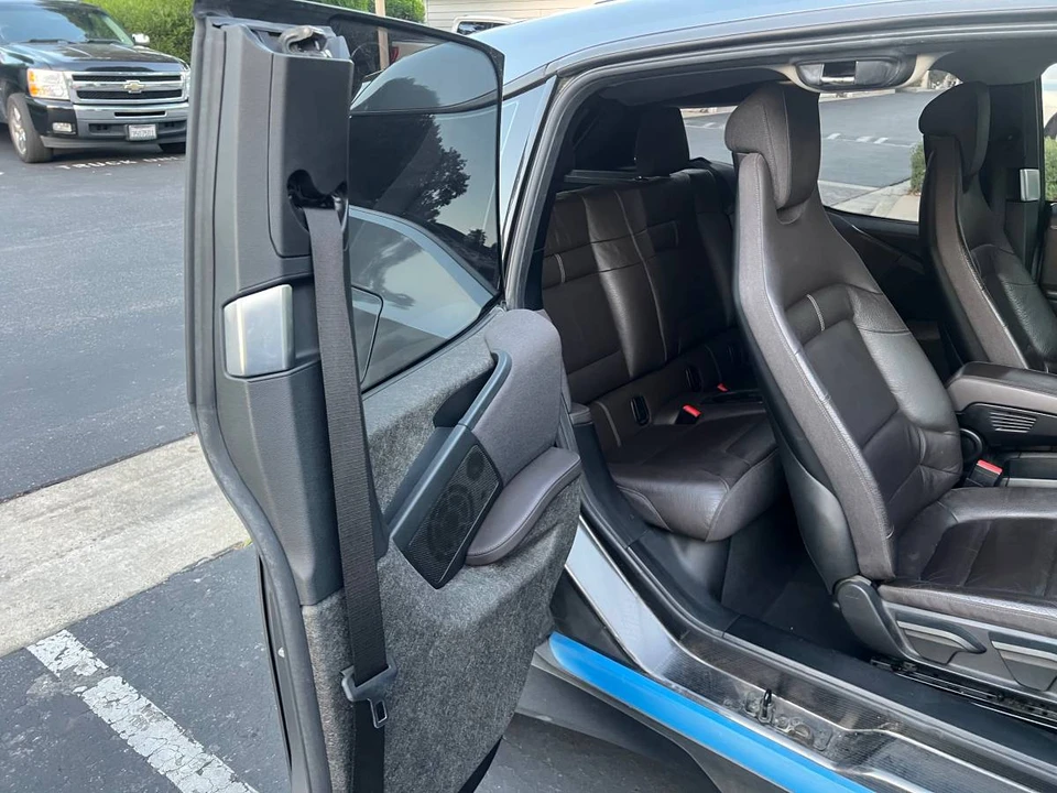 2017 BMW i3 - Image 14 of 15