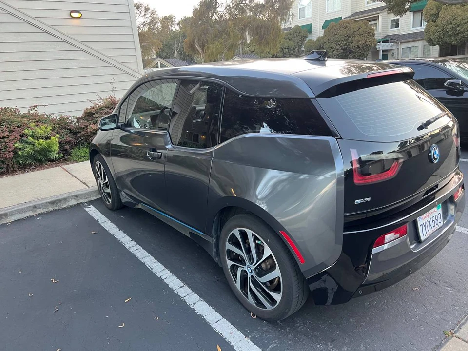 2017 BMW i3 - Image 4 of 15