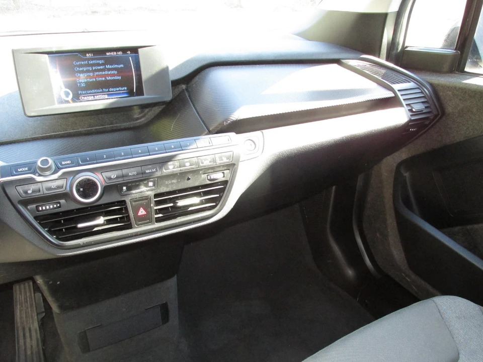 2017 BMW i3 - Image 16 of 20