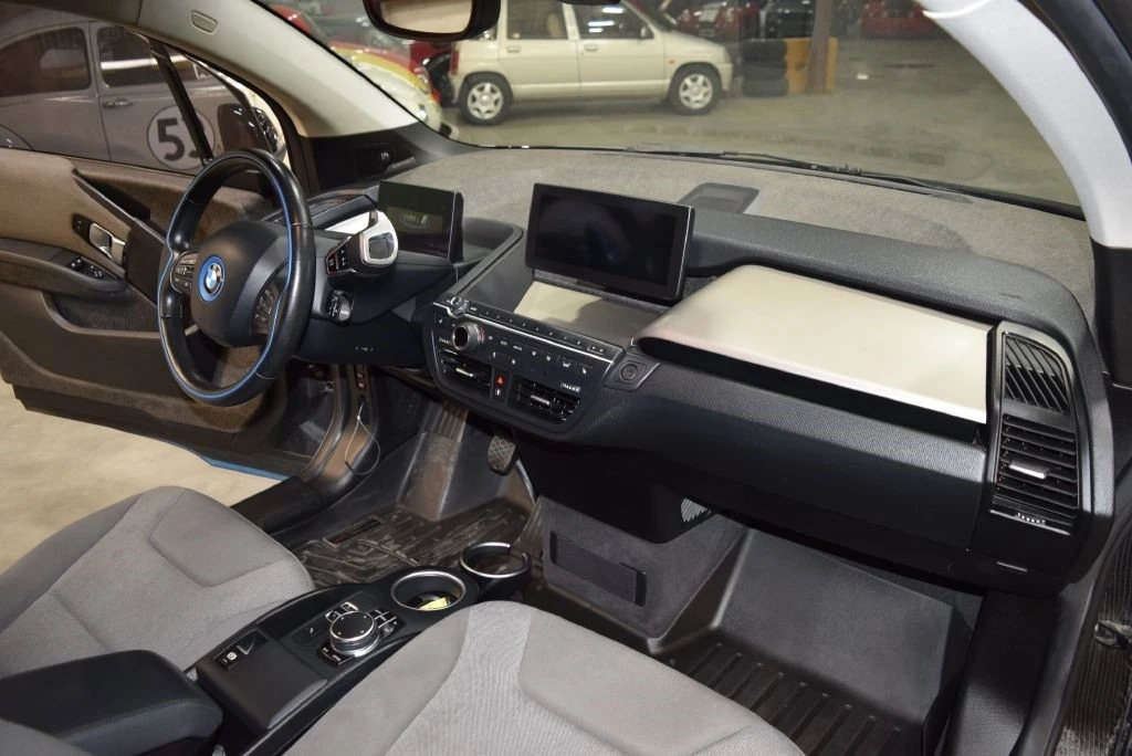 2017 BMW i3 - Image 21 of 21