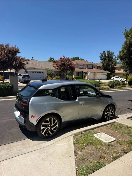 2017 BMW i3 - Image 4 of 10