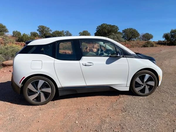 2017 BMW i3 - Image 7 of 21