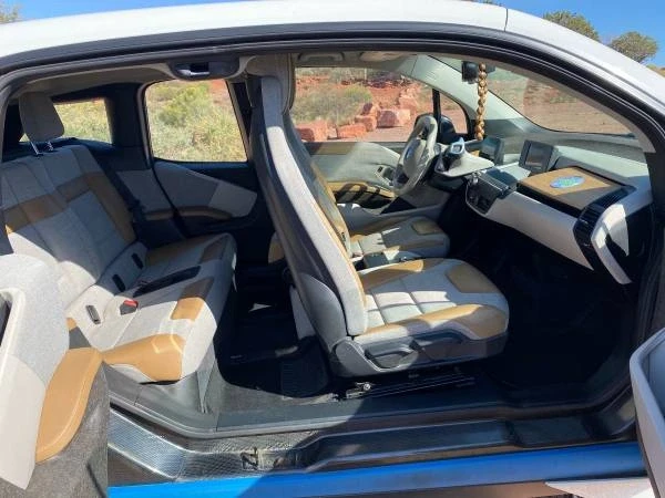 2017 BMW i3 - Image 13 of 21